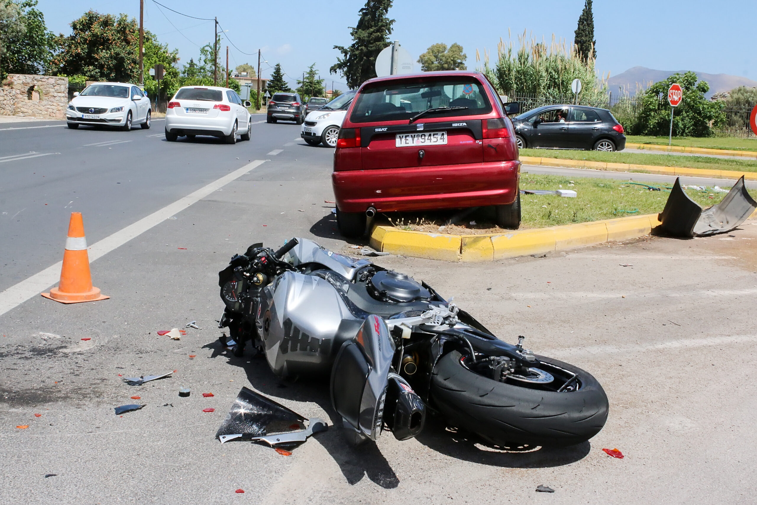 A motorcycle accident on the side of a major road in Edgerton, Ohio